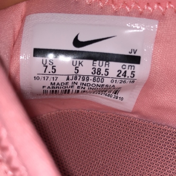 NWOT Nike Ashin Modern Bleached Coral Runners 7.5 - Picture 9 of 9